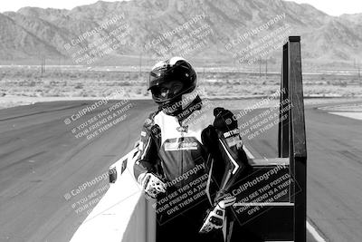 media/Mar-20-2023-Moto Forza (Mon) [[d0bbc59e78]]/Around the Pits/
